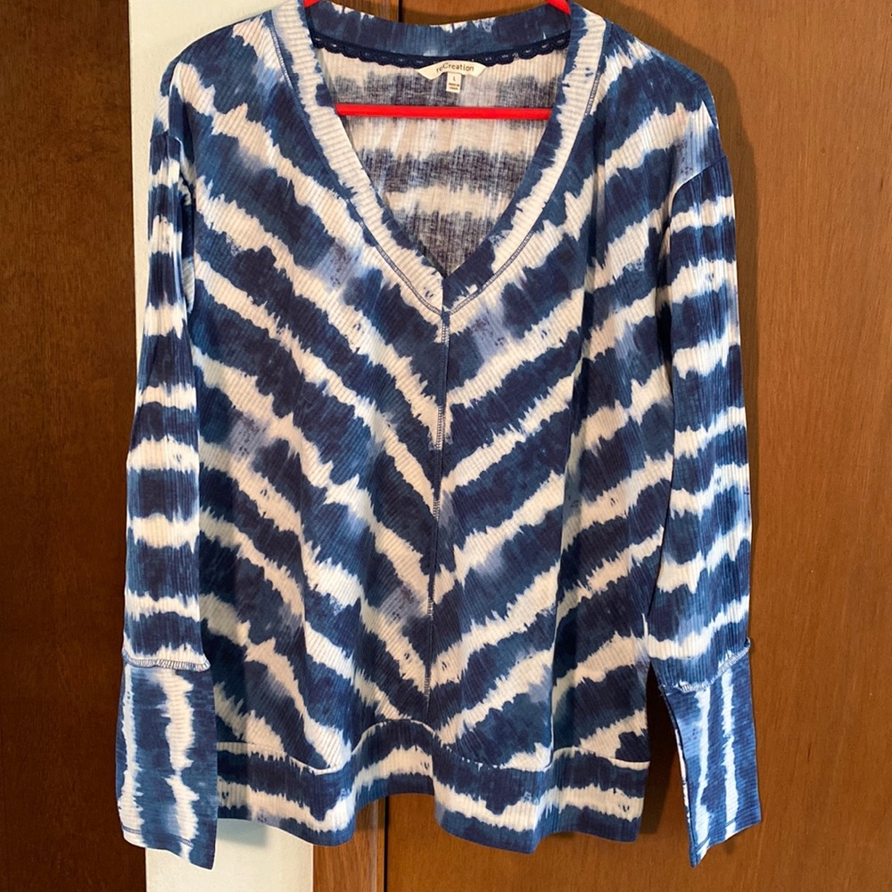 Recreation V-Neck Watercolor Print Top